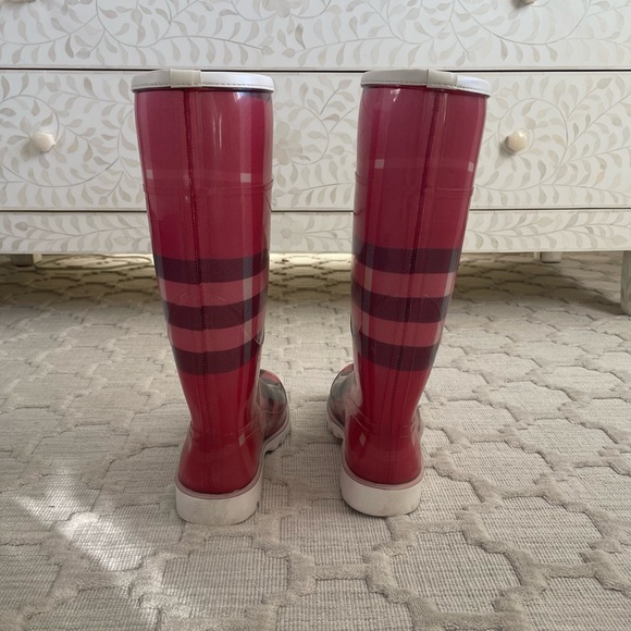 Burberry Rainboots, size 38, red check - Picture 4 of 7
